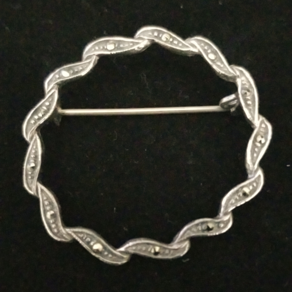 Brooch